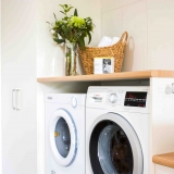 port lincoln real estate laundry