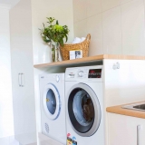 port lincoln real estate laundry